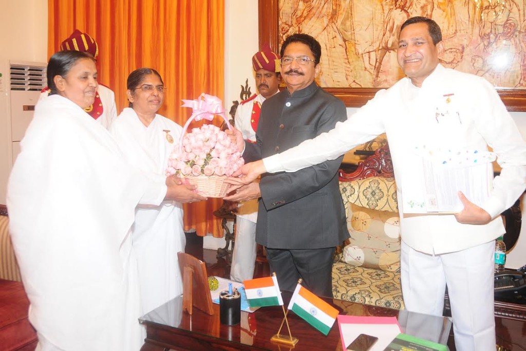 CHENNAI SISTERS MEET T.N. GOVERNOR