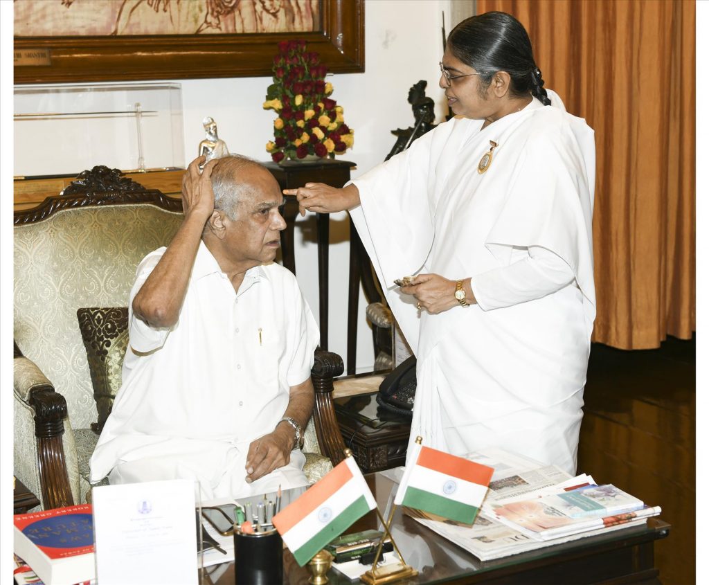 Chennai- ​Rakhi Tying to H.E. Banwarilal Purohit, Governor of Tamilnadu at Raj Bhawan